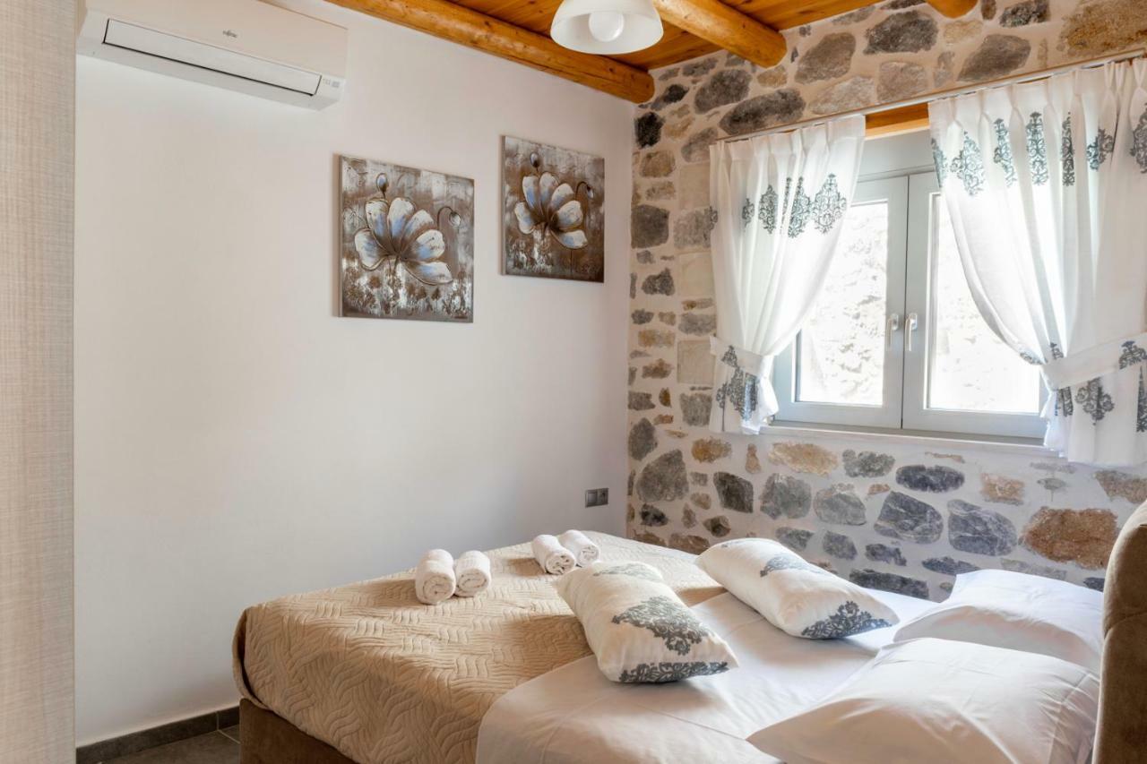 Marilena Natural Stone House, By Hellocrete Pigí 外观 照片