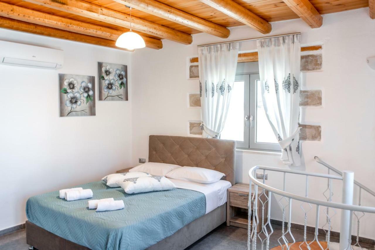 Marilena Natural Stone House, By Hellocrete Pigí 外观 照片